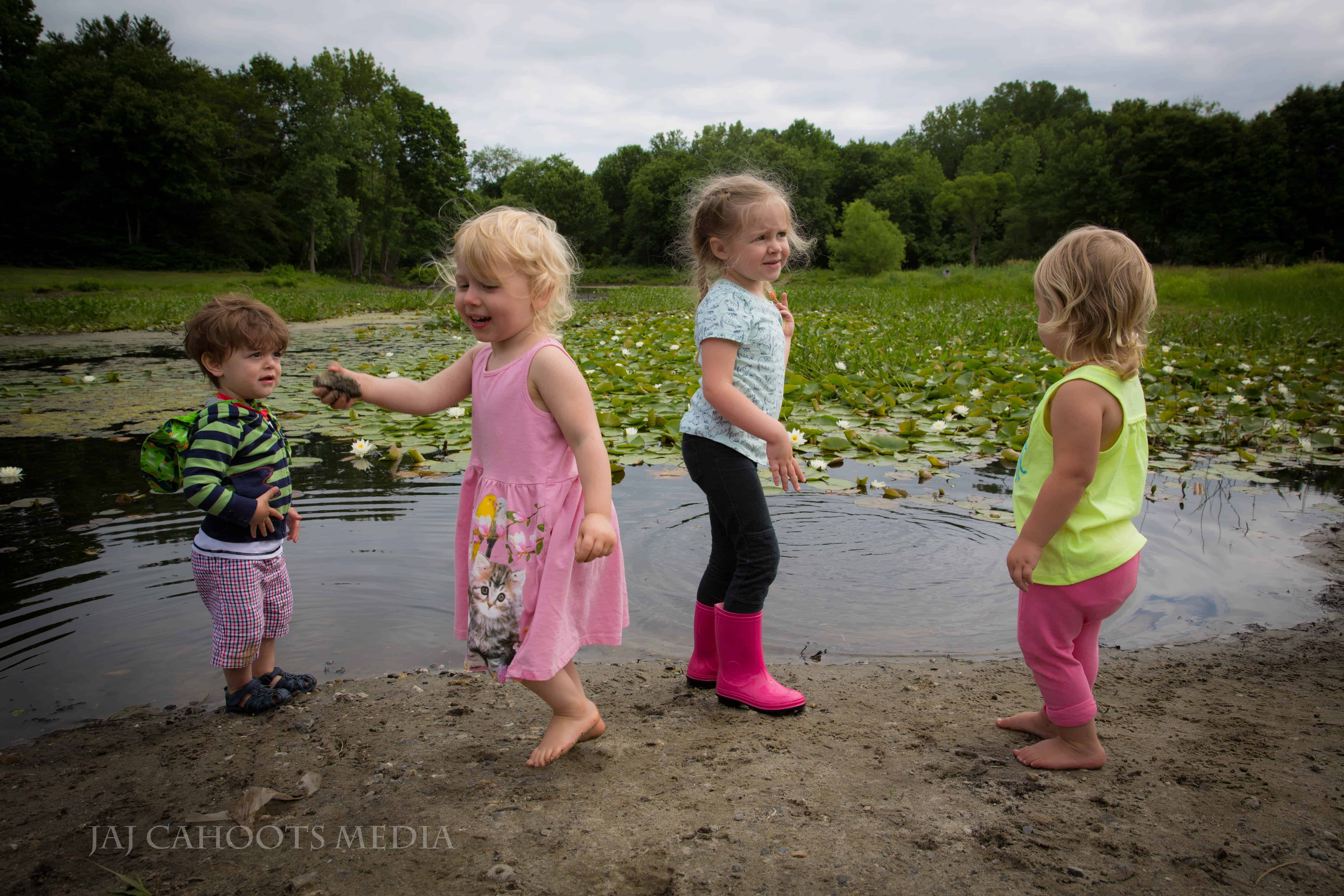 buying-toddler-rain-boots-tips